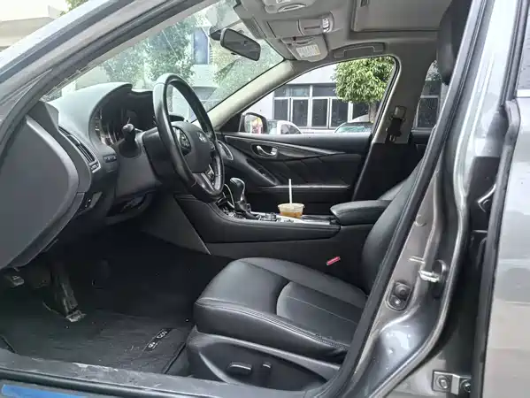 Infiniti Q50L 2016