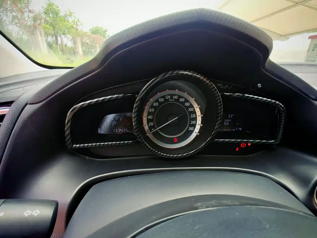 Mazda 3 Axela 2016 — фото 13