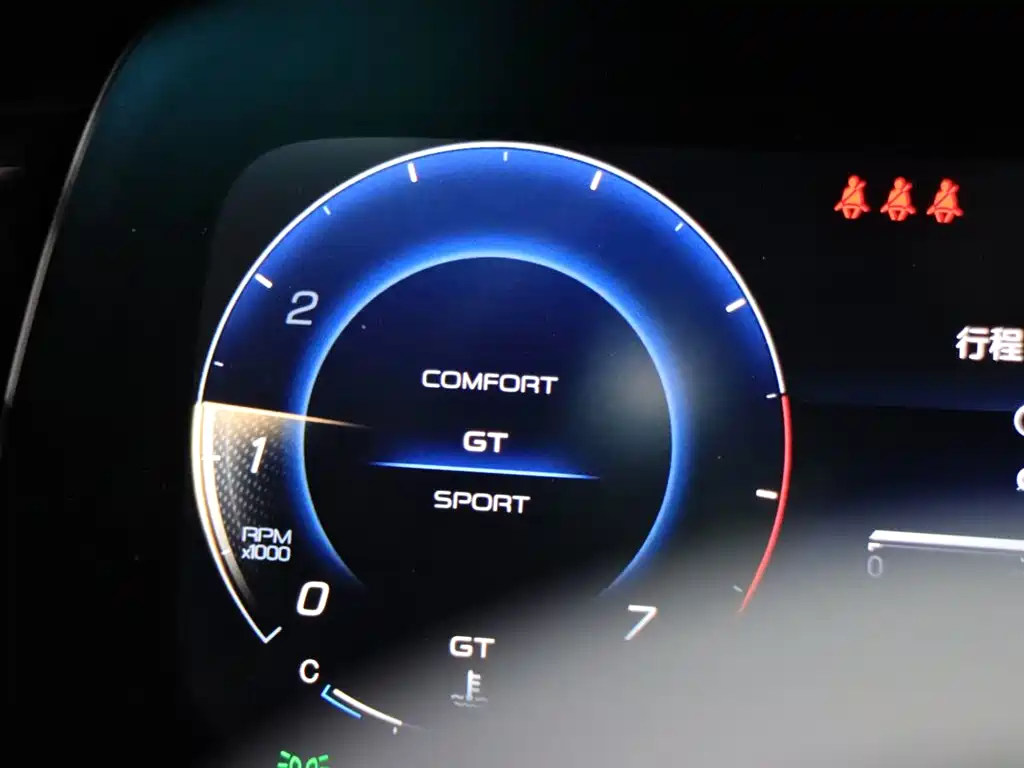 Maserati Grecale 2024 — фото 13