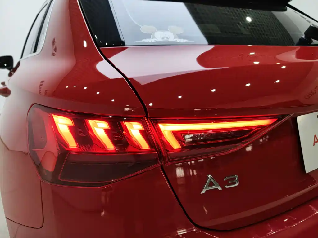 Audi A3 2021 — фото 13