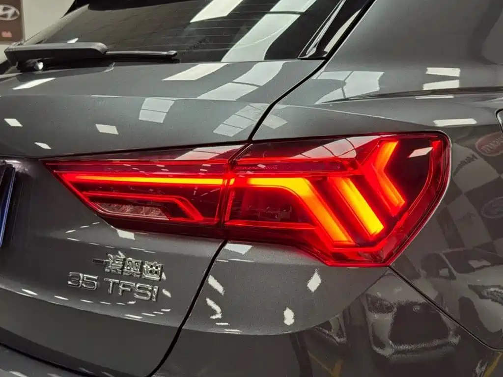 Audi Q3 2022 — фото 20