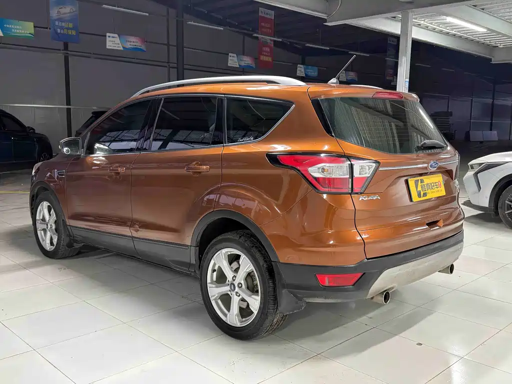 Ford Kuga 2019 — фото 13