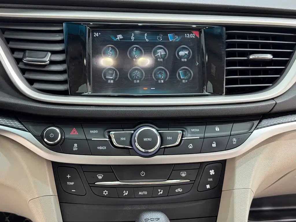 Buick Excelle 2020 — фото 14
