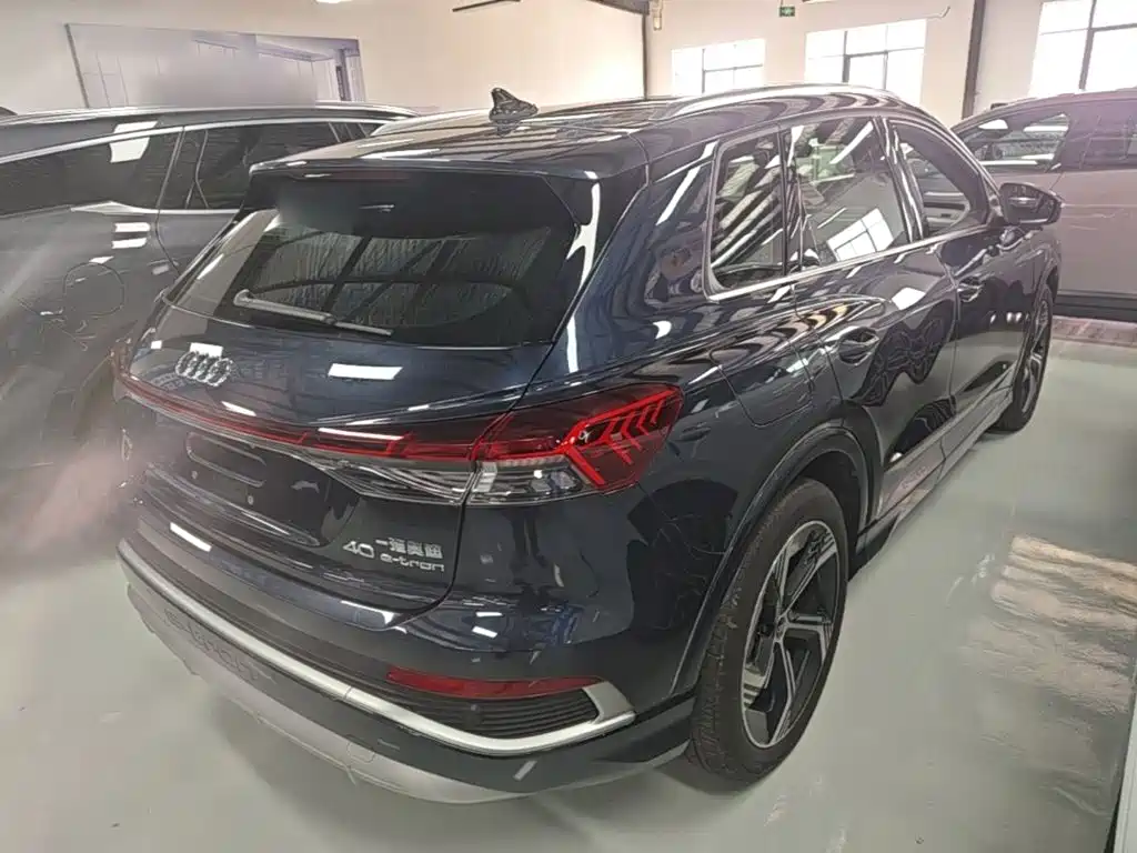 Audi Q4 e-tron 2023