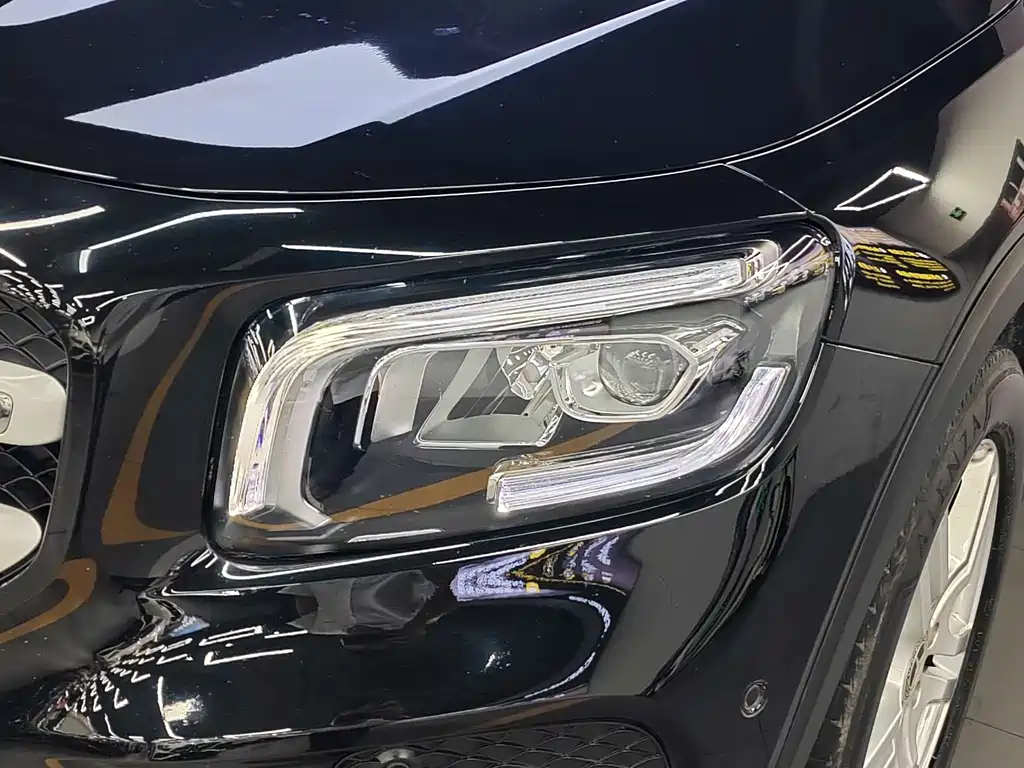Mercedes-Benz GLB 2023 — фото 17