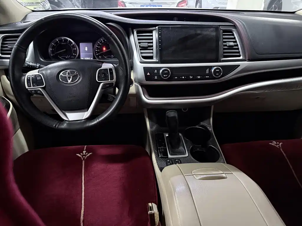 Toyota Highlander 2017 — фото 14