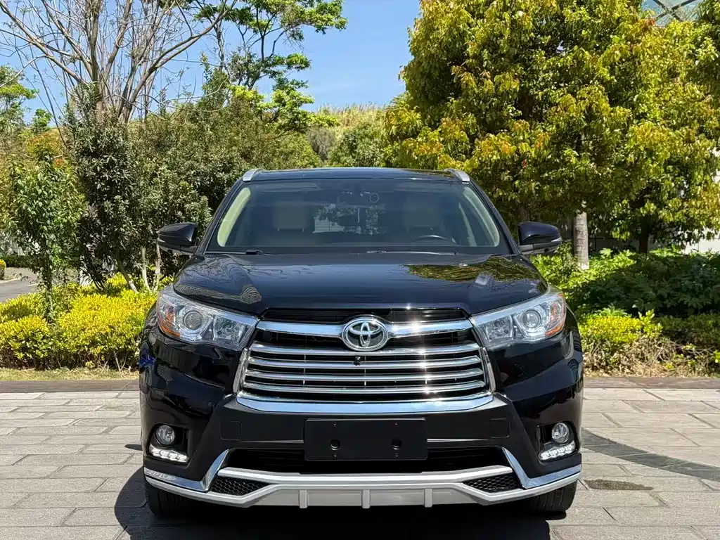 Toyota Highlander 2017 — фото 2