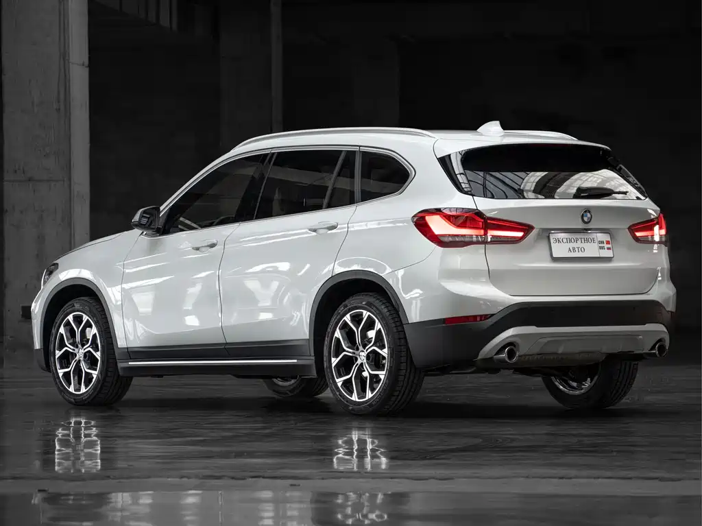 BMW X1 2022 — фото 8