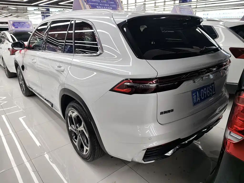 Geely Xingyue L 2024 — фото 7