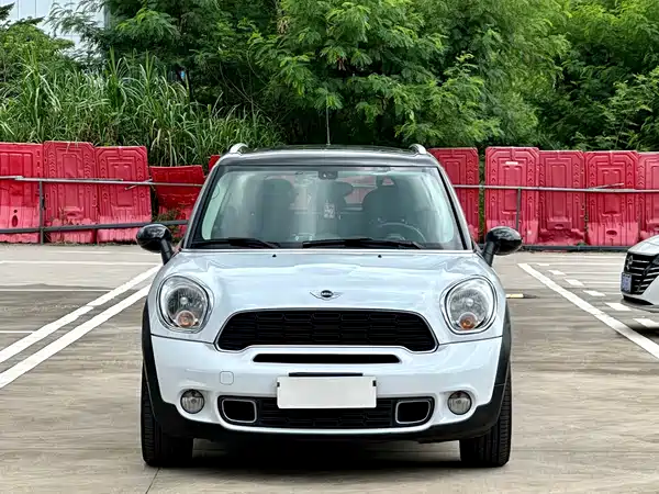 MINI Countryman 2013