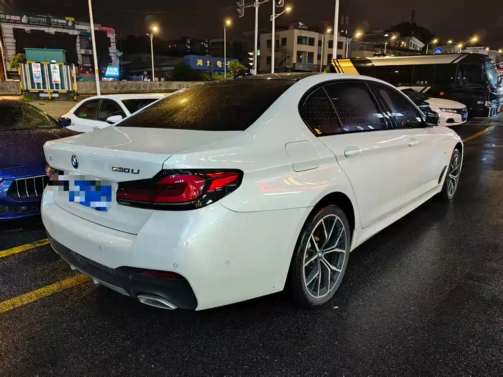 BMW 5 Series 2023