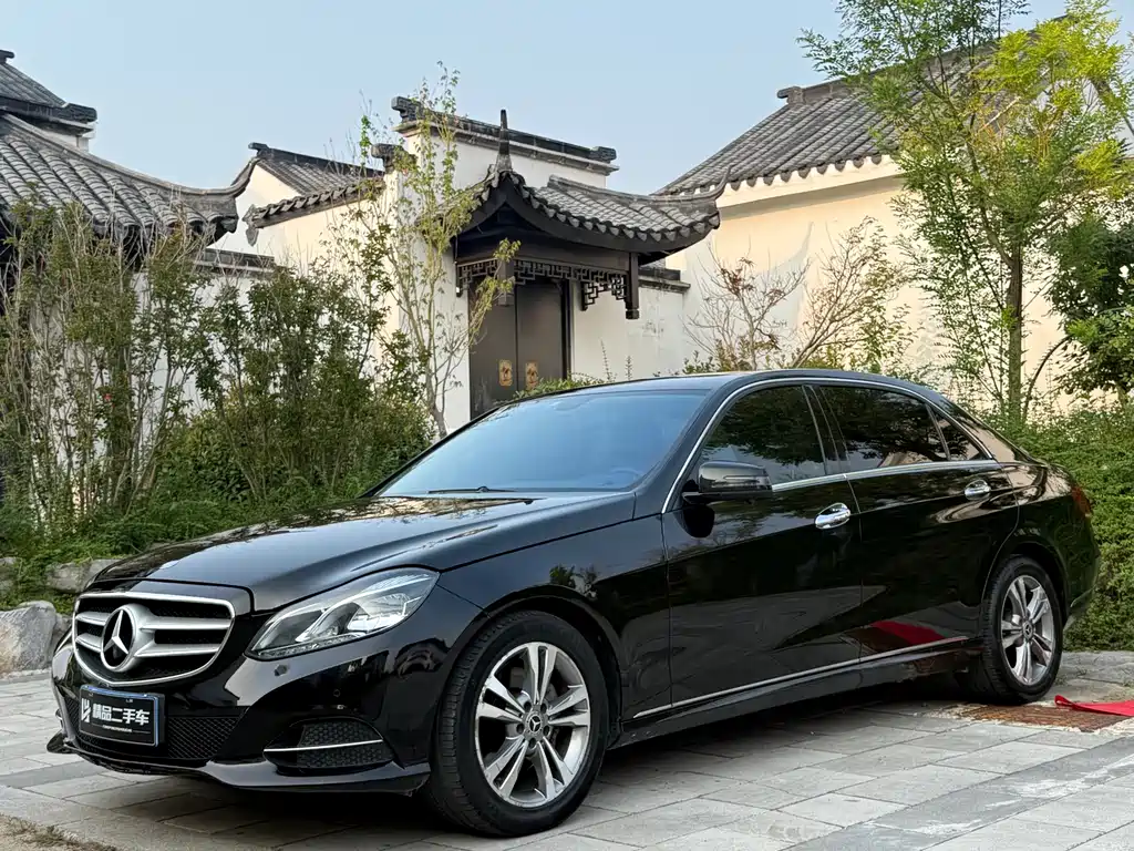 Mercedes-Benz E-Class 2013