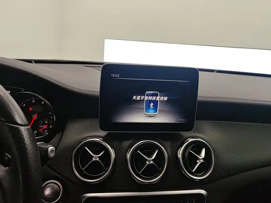 Mercedes-Benz GLA 2018 — фото 13