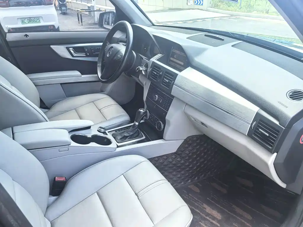 Mercedes-Benz GLK-Class 2010 — фото 11
