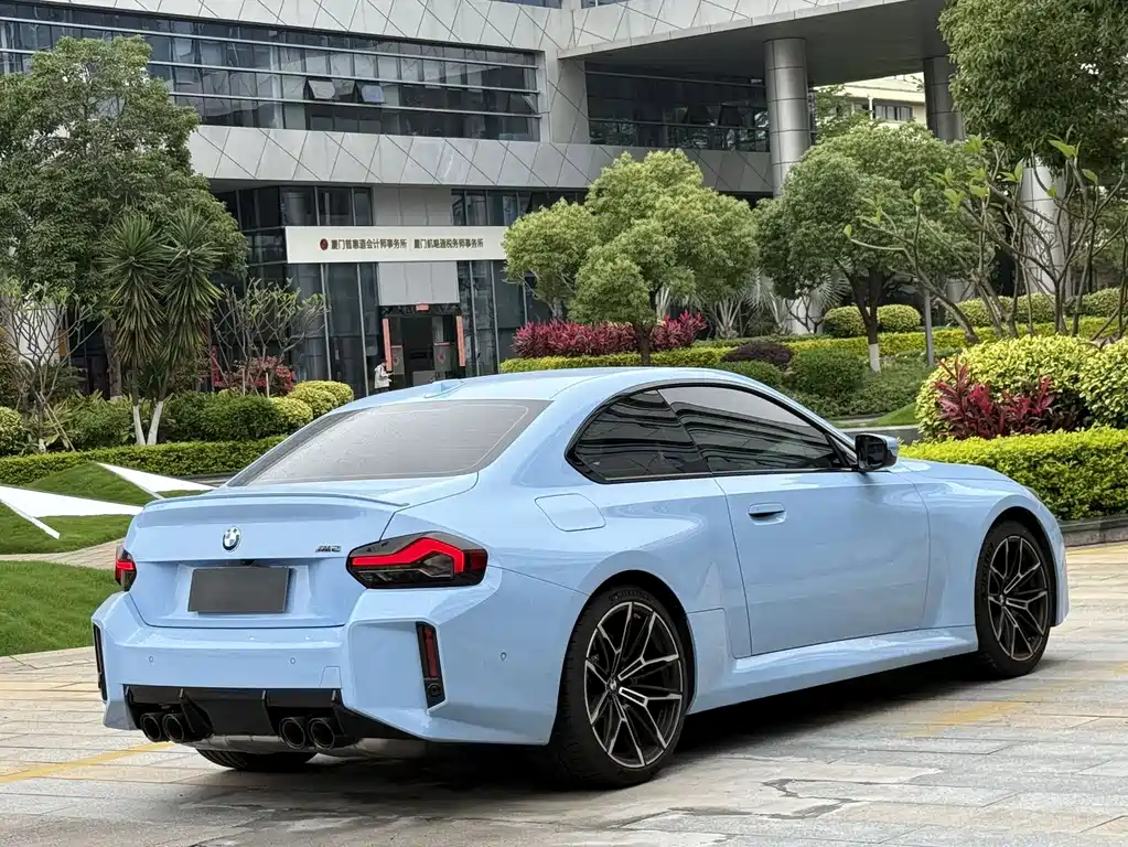 BMW M2 2025 — фото 13