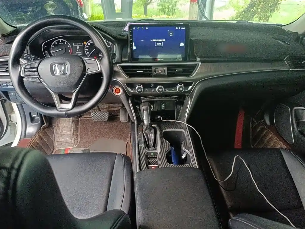 Honda Accord 2019 — фото 13