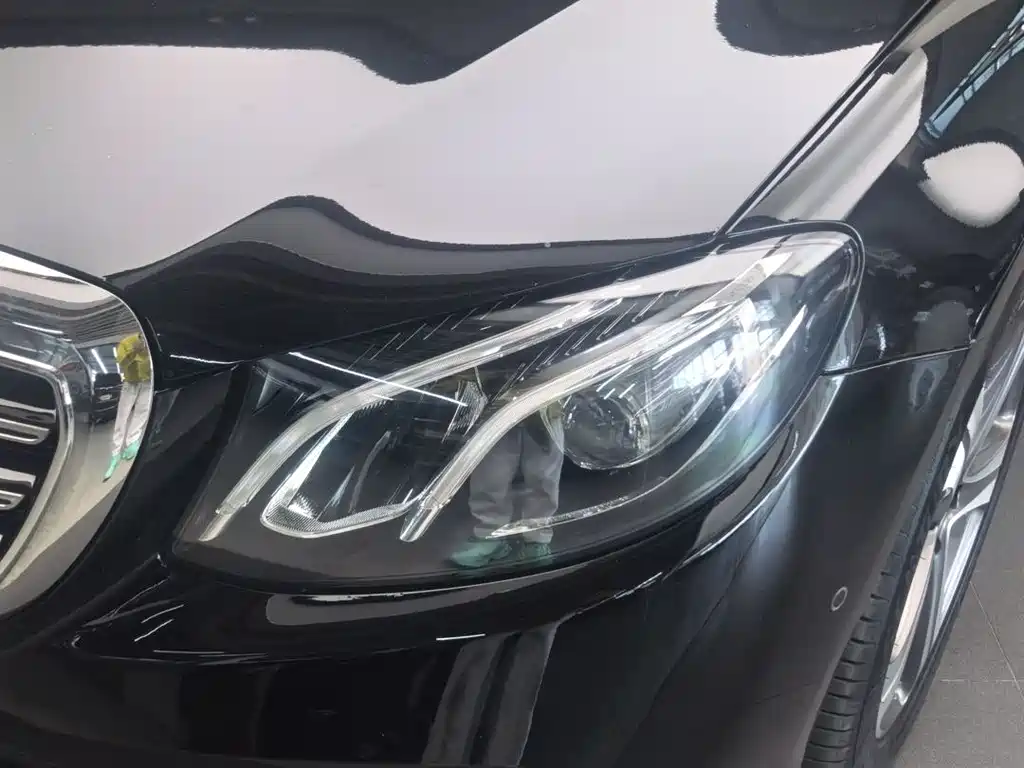 Mercedes-Benz E-Class 2020 — фото 10