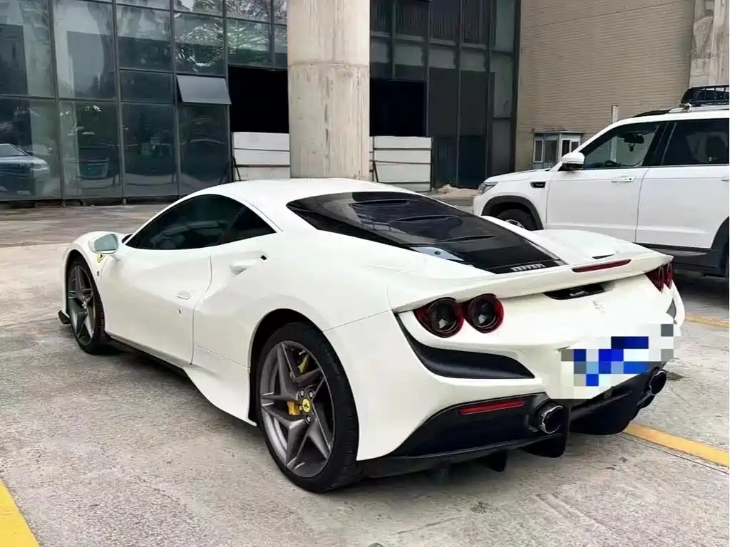 Ferrari F8 2022 — фото 2