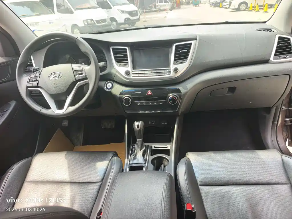 Hyundai Tucson 2015 — фото 4