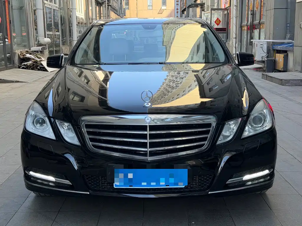 Mercedes-Benz E-Class 2010
