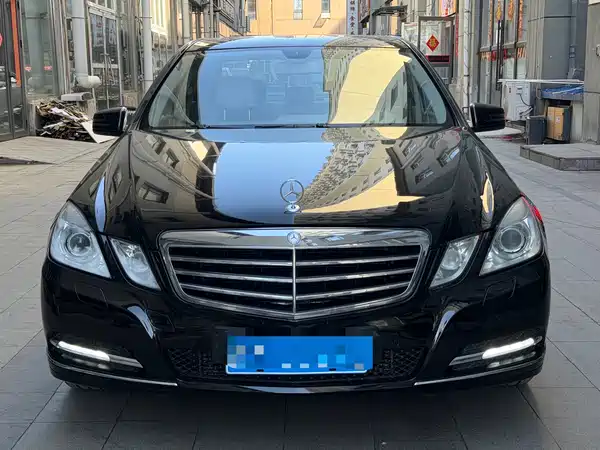 Mercedes-Benz E-Class 2010