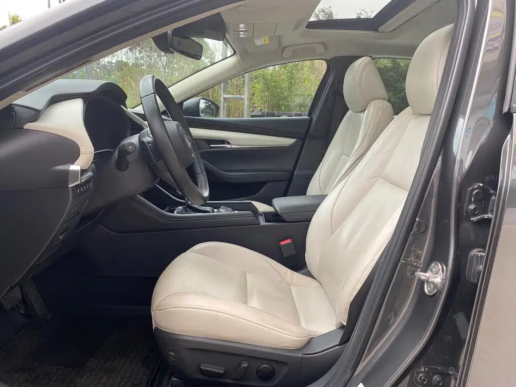 Mazda 3 Angkesela 2020