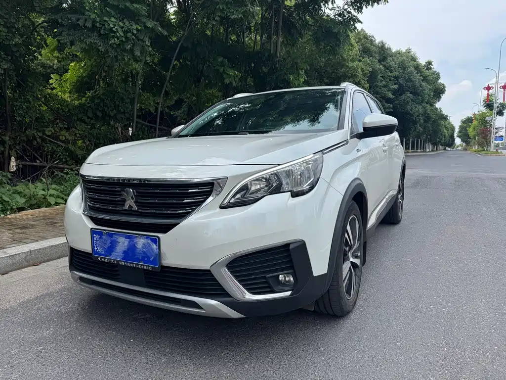 Peugeot 5008 2017 — фото 1