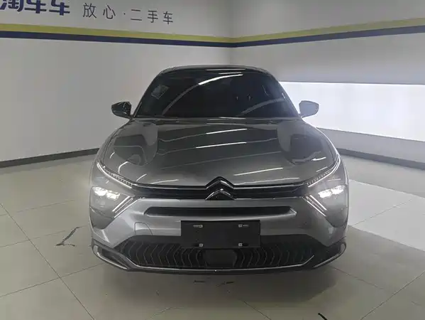 Citroën Versailles C5 X 2022