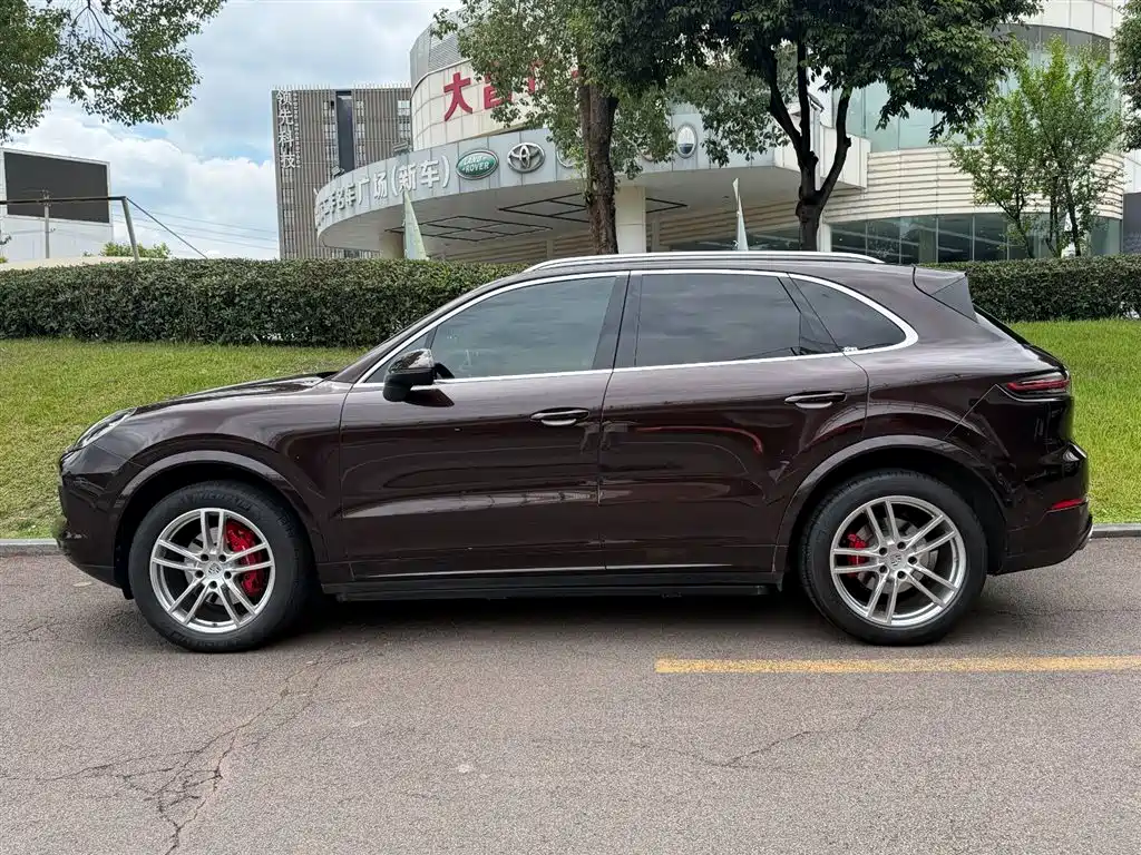 Porsche Cayenne 2020