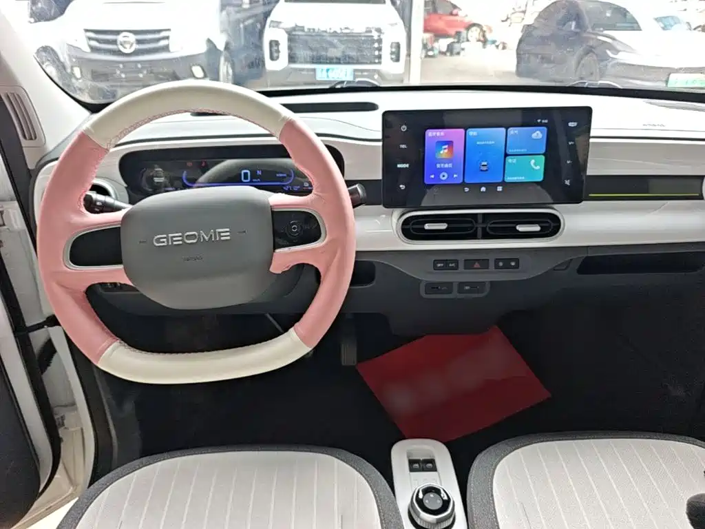 Geely Galaxy Panda 2025 — фото 10
