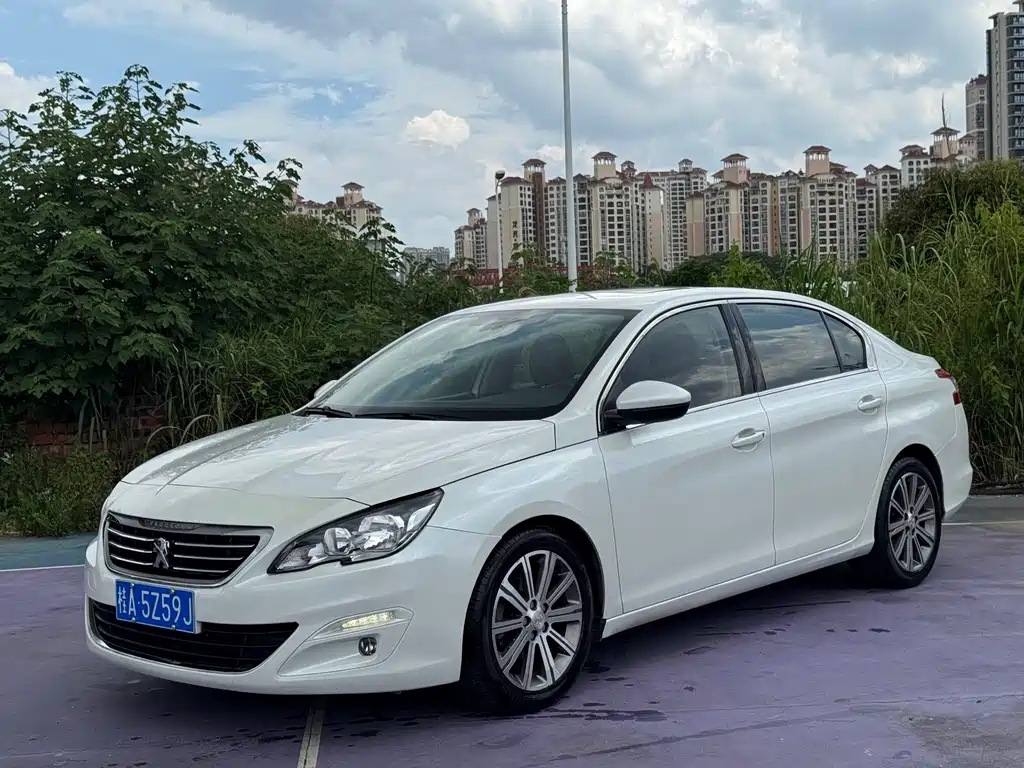 Peugeot 408 2015 — фото 1