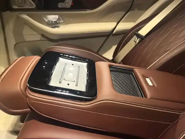 Mercedes-Benz Maybach GLS 2024