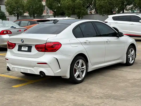 BMW 1 Series 2022
