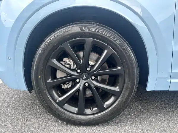 Li Auto ONE 2021