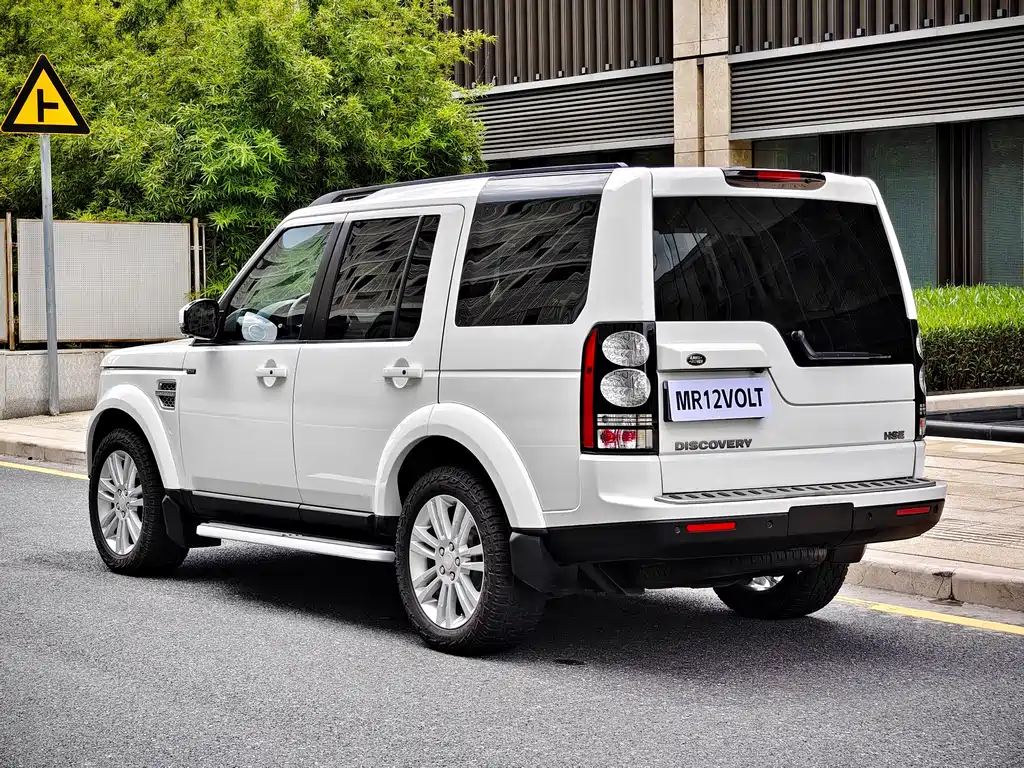 Land Rover Discovery 2014 — фото 8