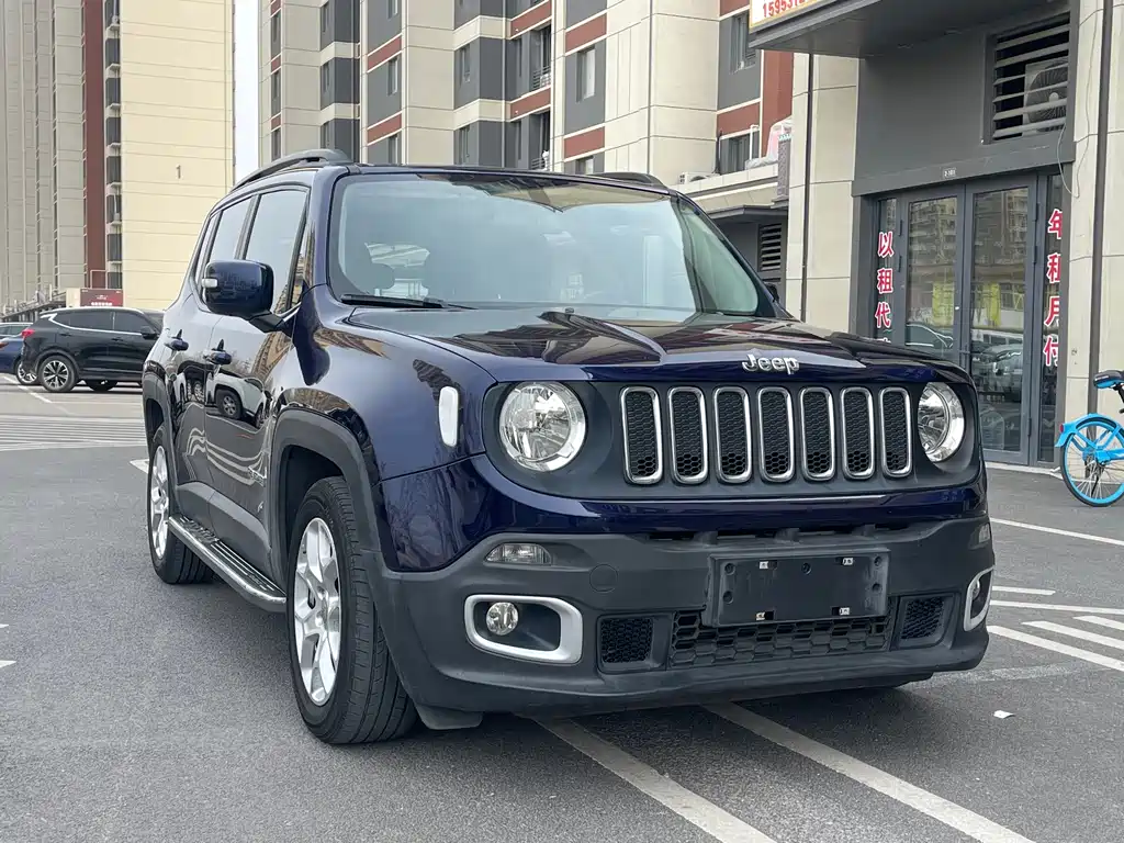 Jeep Renegade 2018 — фото 3