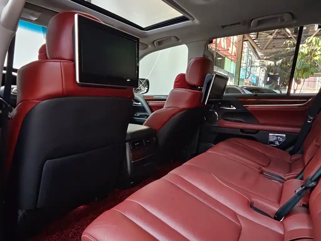 Lexus LX 2017 — фото 13