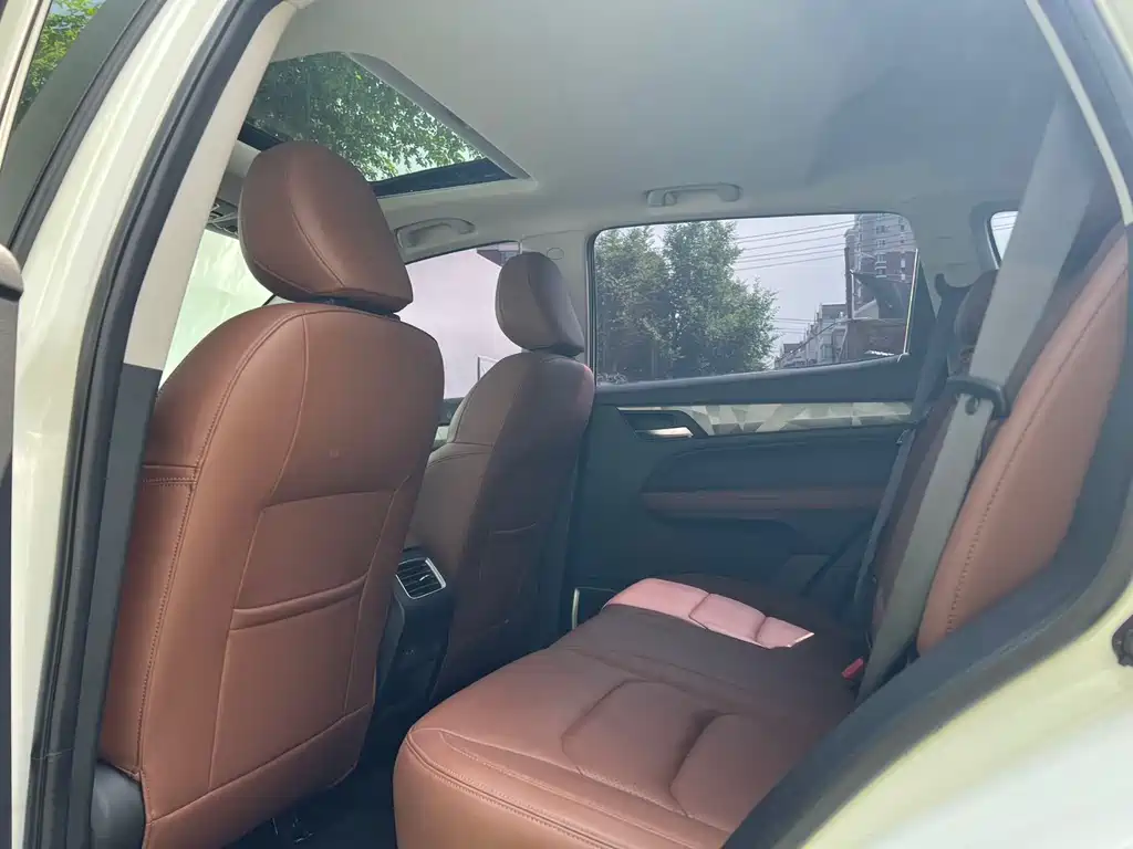 Geely Vision X6 2022