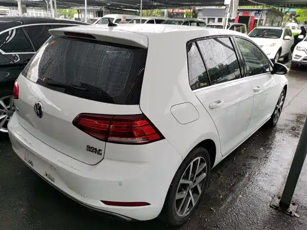 Volkswagen Golf 2020