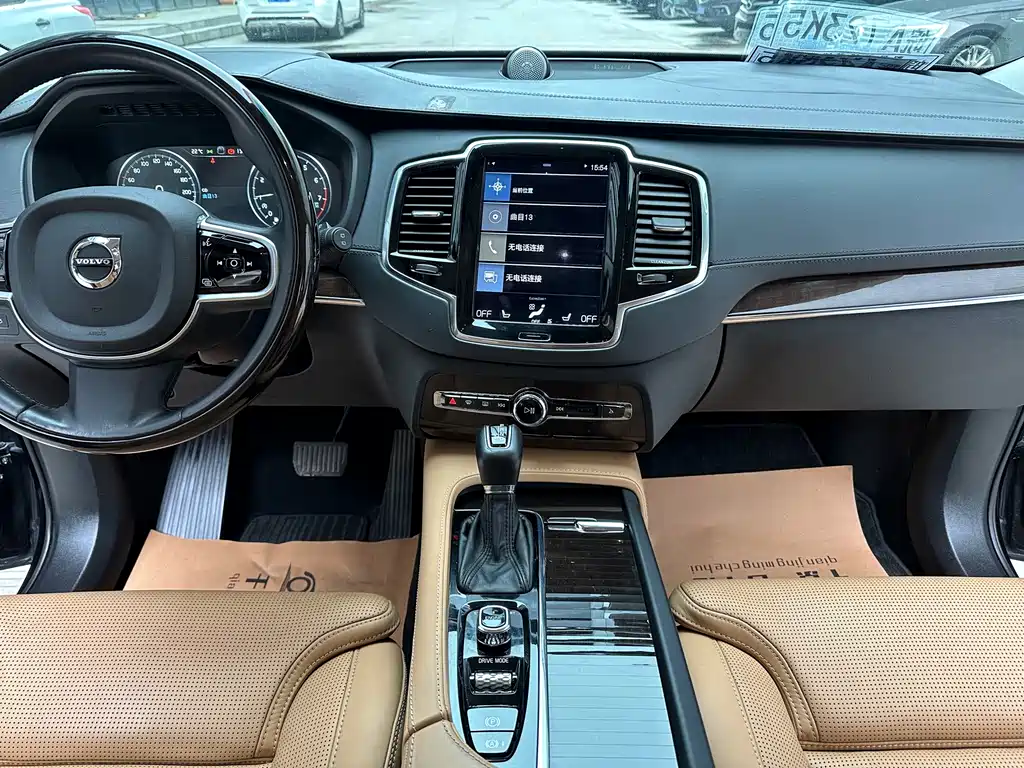 Volvo XC90 2015 — фото 17