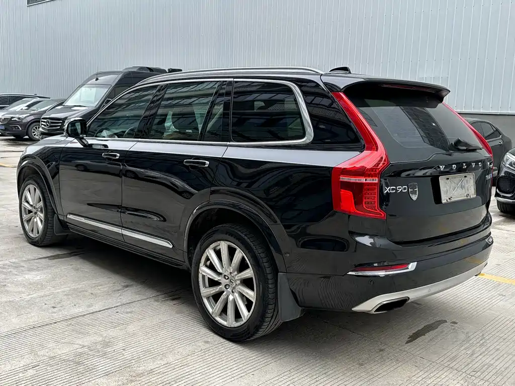 Volvo XC90 2015 — фото 4