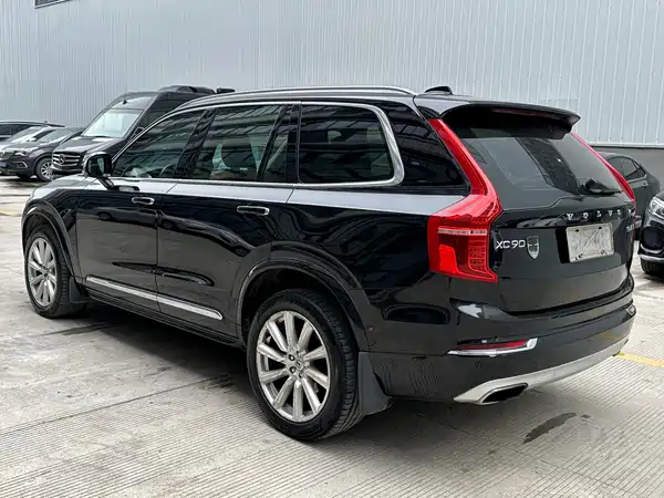 Volvo XC90 2015