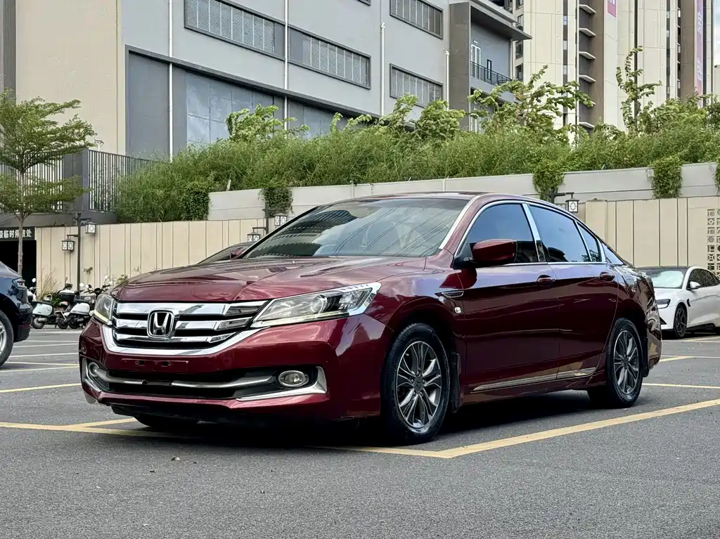Honda Accord 2014 — фото 2