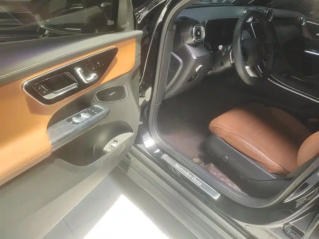 Mercedes-Benz GLC 2023 — фото 16