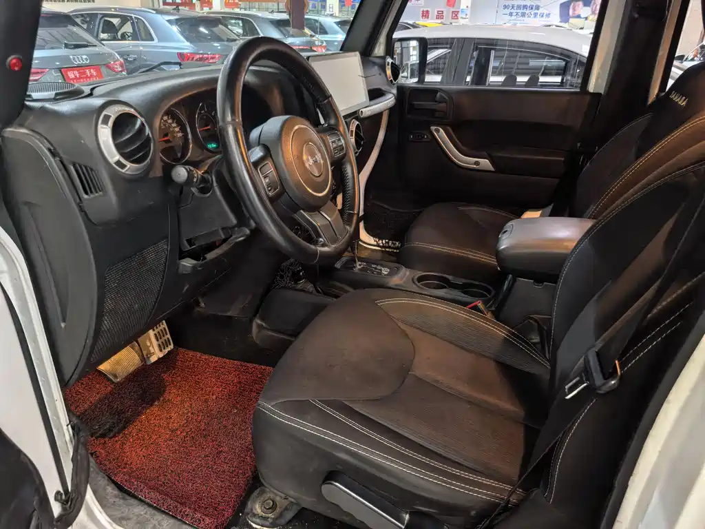 Jeep Wrangler 2015 — фото 5