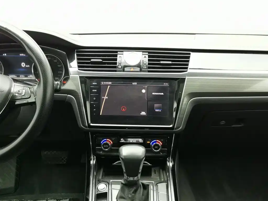 Volkswagen Phideon 2018 — фото 12