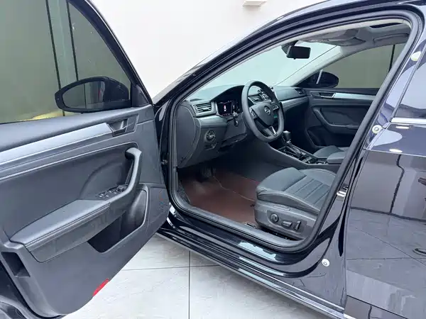 Skoda Superb 2024