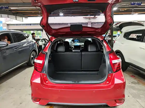 Toyota Yaris L 2020