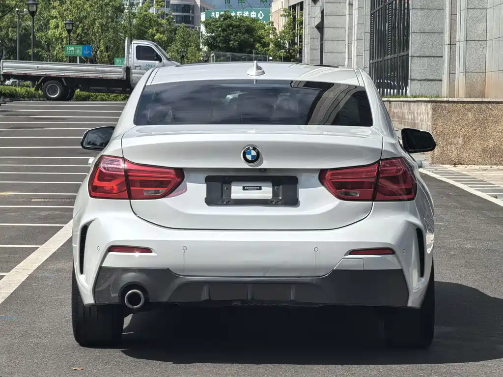 BMW 1 Series 2019 — фото 5