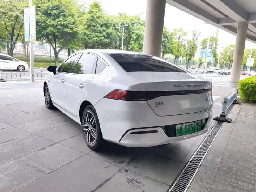 BYD Qin PLUS 2022 — фото 3